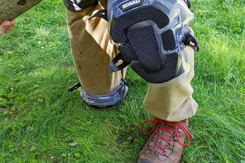 Save Your Joints with These Flexible Knee Pads for DIYers