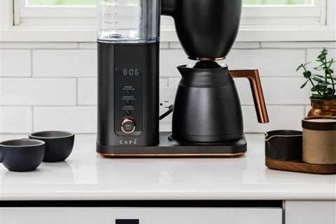 A Smart Coffee Maker Will Elevate Your Morning (or Evening) Brew