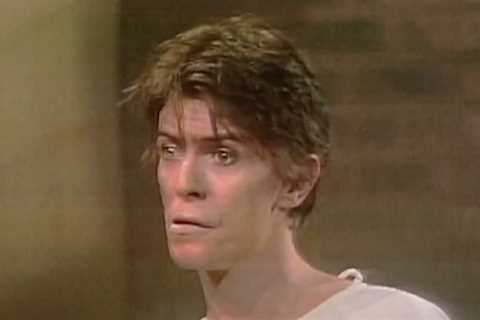 When David Bowie Starred in The Elephant Man on Broadway (1980)