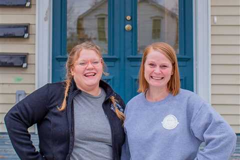 The Eleven Percent: Samantha Pearl and Emily Pearl Reist, My Handyma’am Founders