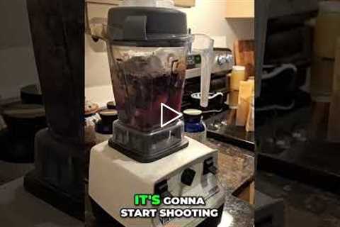 Blend Like a PRO: Secure Lid, Avoid Messy Kitchen DISASTER! #shorts